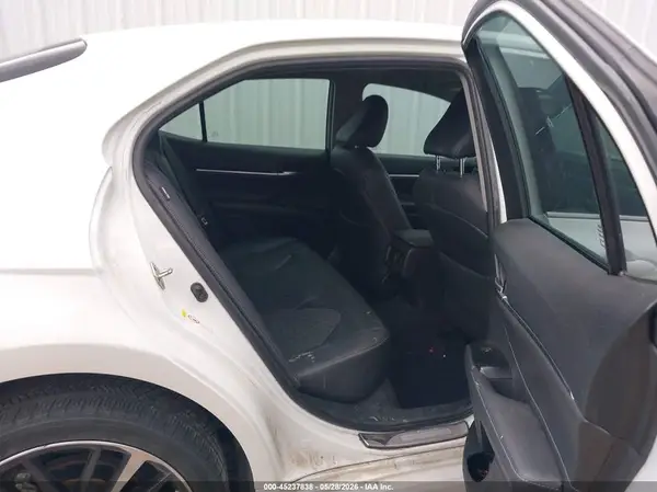 4T1B61HK6JU123178 2018 TOYOTA CAMRY - Image 8