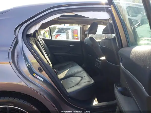 4T1B61HK6JU125979 2018 TOYOTA CAMRY - Image 8