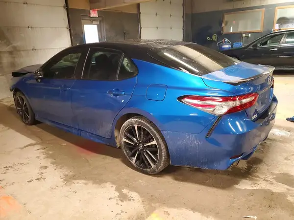 4T1B61HK6JU146959 2018 TOYOTA CAMRY - Image 2