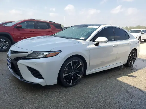 4T1B61HK6JU150865 2018 TOYOTA CAMRY - Image 1