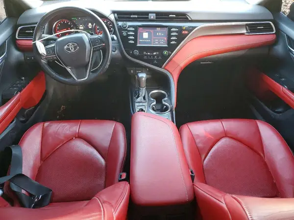 4T1B61HK6JU152194 2018 TOYOTA CAMRY - Image 8