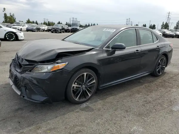 4T1B61HK6JU501547 2018 TOYOTA CAMRY - Image 1