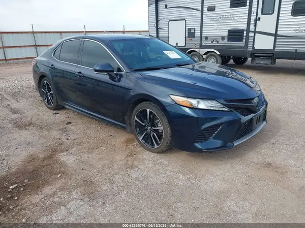 4T1B61HK6JU525380 2018 TOYOTA CAMRY - Image 1