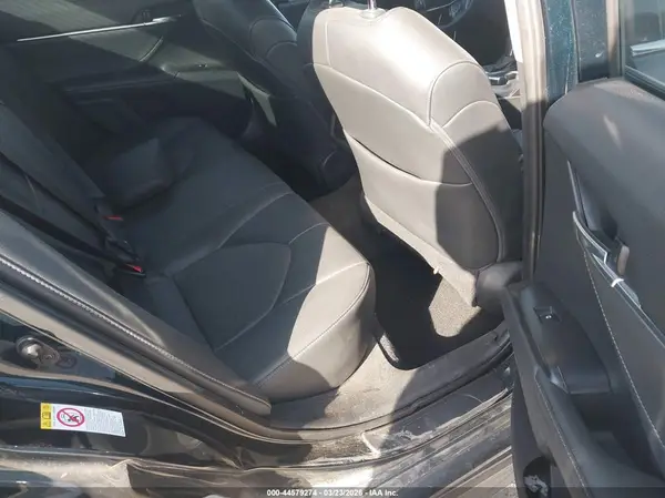 4T1B61HK6JU528733 2018 TOYOTA CAMRY - Image 8