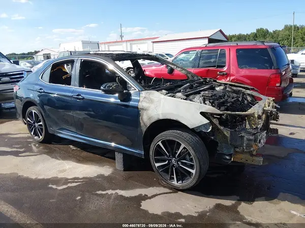 4T1B61HK6JU542342 2018 TOYOTA CAMRY - Image 1