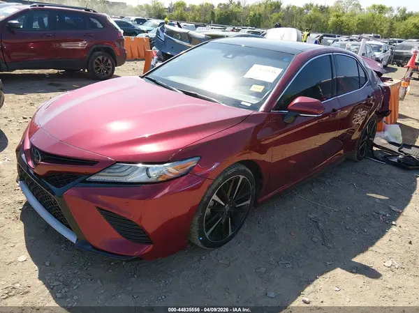 4T1B61HK6JU543538 2018 TOYOTA CAMRY - Image 2