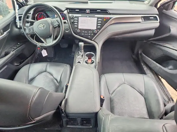 4T1B61HK6JU580542 2018 TOYOTA CAMRY - Image 8