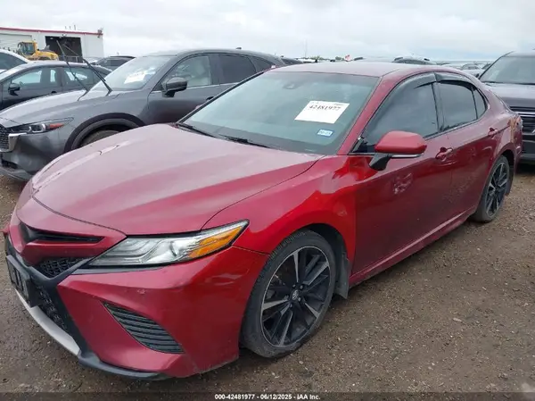 4T1B61HK6JU602619 2018 TOYOTA CAMRY - Image 2