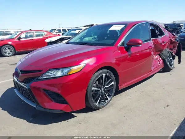 4T1B61HK6JU611904 2018 TOYOTA CAMRY - Image 2