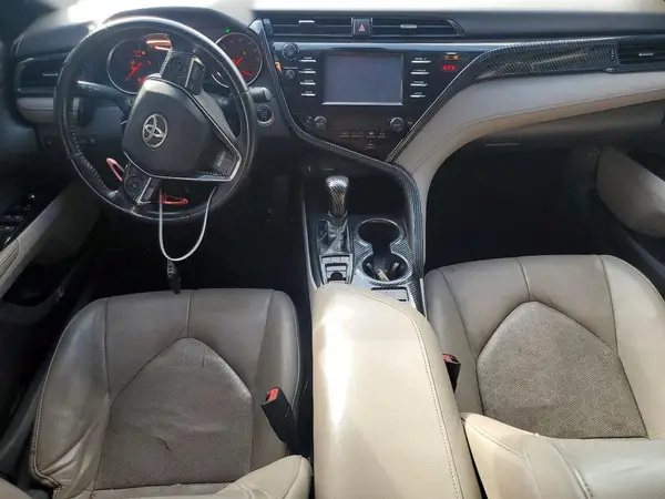 4T1B61HK6JU631487 2018 TOYOTA CAMRY - Image 8