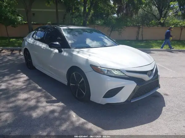 4T1B61HK6KU162080 2019 TOYOTA CAMRY - Image 1