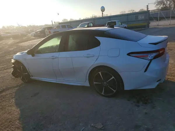 4T1B61HK6KU199016 2019 TOYOTA CAMRY - Image 2