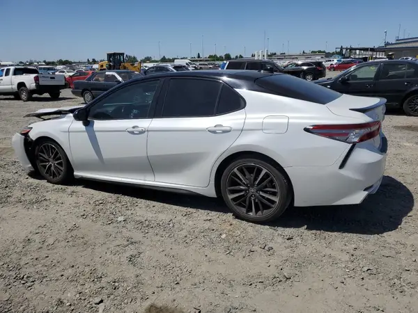 4T1B61HK6KU200889 2019 TOYOTA CAMRY - Image 2