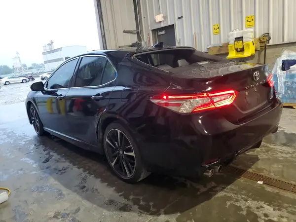 4T1B61HK6KU214985 2019 TOYOTA CAMRY - Image 2