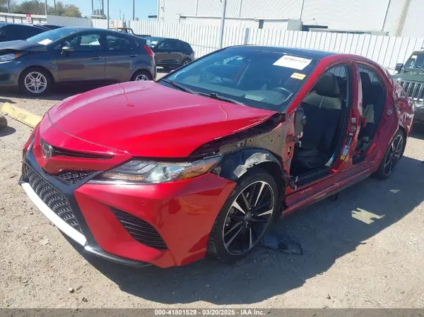 4T1B61HK6KU277861 2019 TOYOTA CAMRY - Image 2