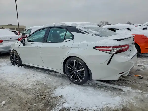 4T1B61HK6KU282882 2019 TOYOTA CAMRY - Image 2