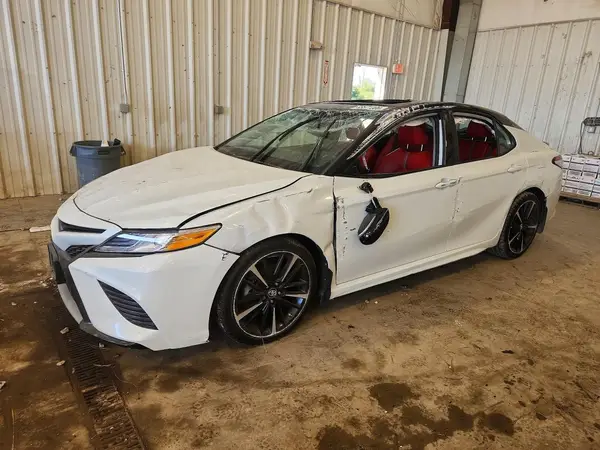 4T1B61HK6KU283921 2019 TOYOTA CAMRY - Image 1