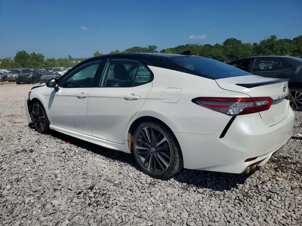 4T1B61HK6KU286768 2019 TOYOTA CAMRY - Image 2