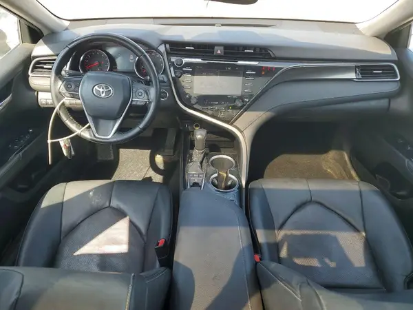 4T1B61HK6KU286768 2019 TOYOTA CAMRY - Image 8