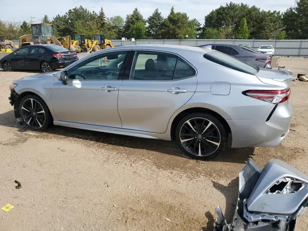 4T1B61HK6KU299472 2019 TOYOTA CAMRY - Image 2