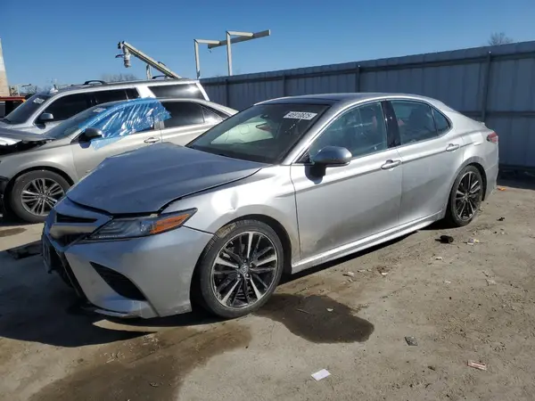 4T1B61HK6KU699807 2019 TOYOTA CAMRY - Image 1