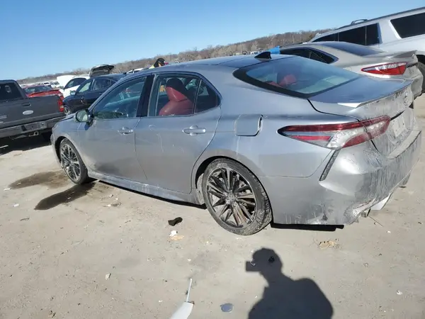 4T1B61HK6KU699807 2019 TOYOTA CAMRY - Image 2