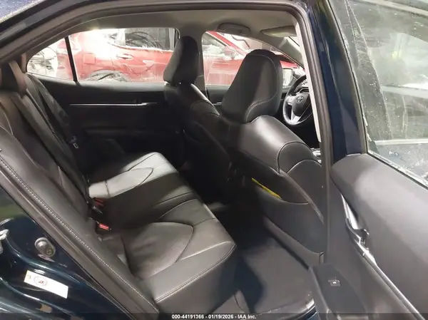 4T1B61HK6KU704228 2019 TOYOTA CAMRY - Image 8