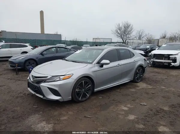4T1B61HK6KU724835 2019 TOYOTA CAMRY - Image 2