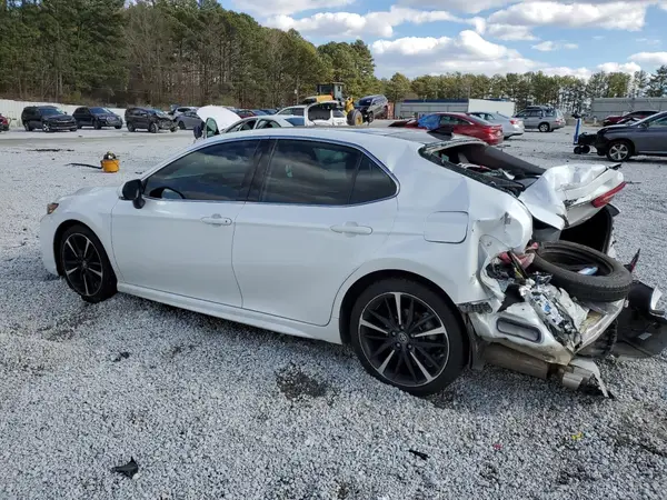 4T1B61HK6KU730277 2019 TOYOTA CAMRY - Image 2