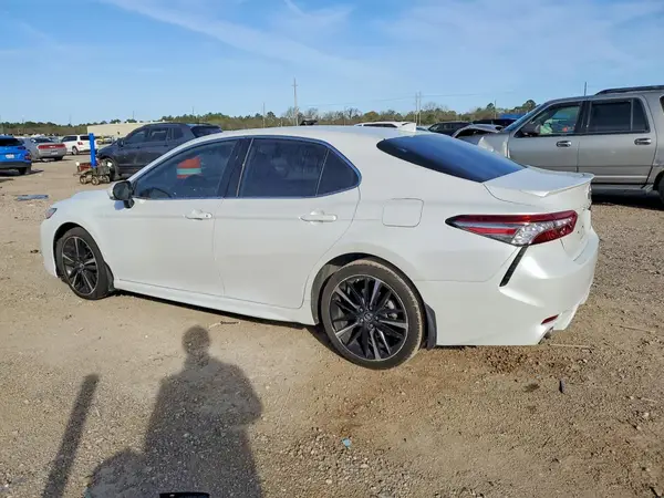 4T1B61HK6KU739609 2019 TOYOTA CAMRY - Image 2