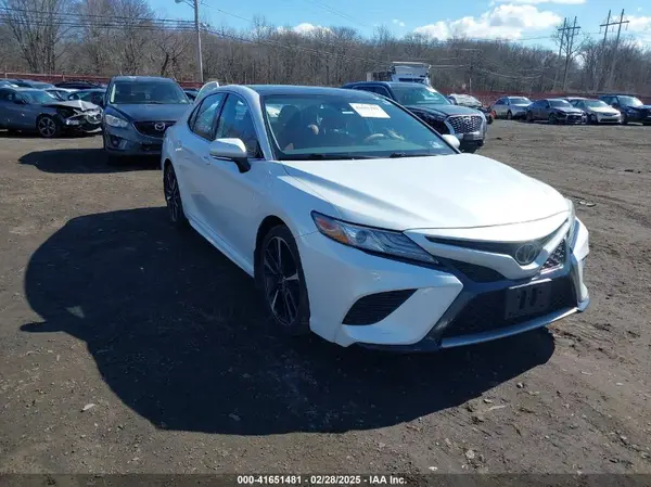 4T1B61HK6KU742901 2019 TOYOTA CAMRY - Image 1