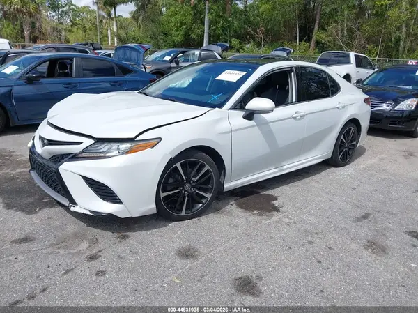4T1B61HK6KU762047 2019 TOYOTA CAMRY - Image 2
