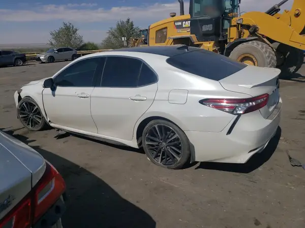 4T1B61HK6KU785747 2019 TOYOTA CAMRY - Image 2