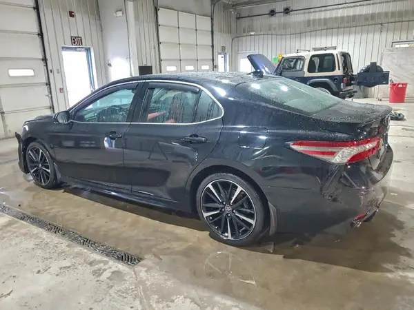 4T1B61HK6KU797221 2019 TOYOTA CAMRY - Image 2