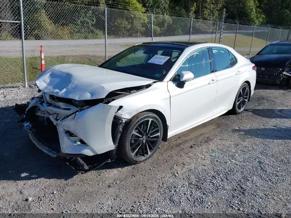 4T1B61HK6KU811442 2019 TOYOTA CAMRY - Image 2