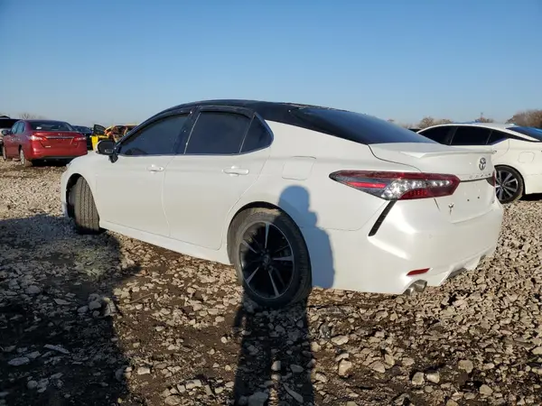 4T1B61HK6KU825101 2019 TOYOTA CAMRY - Image 2