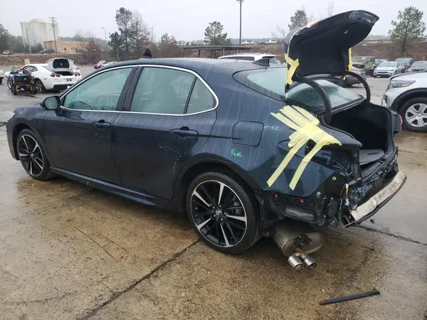 4T1B61HK6KU832078 2019 TOYOTA CAMRY - Image 2