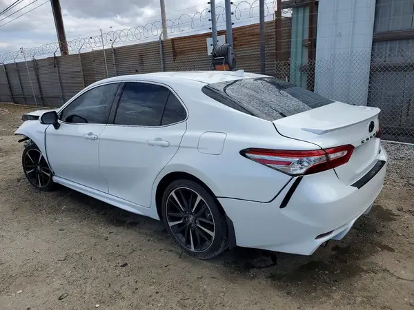 4T1B61HK6KU850337 2019 TOYOTA CAMRY - Image 2