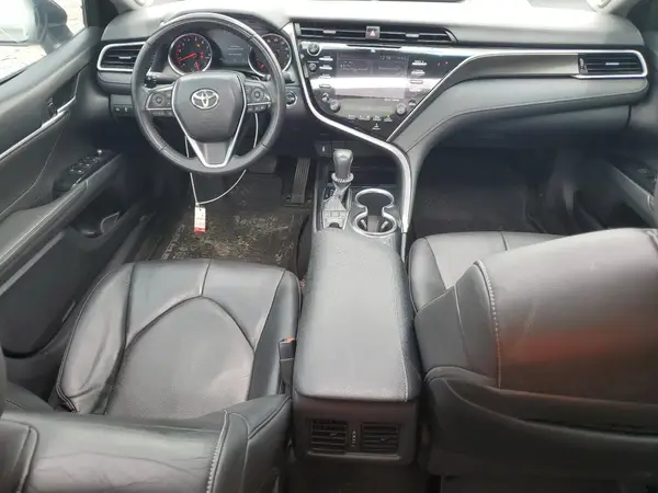 4T1B61HK7JU001414 2018 TOYOTA CAMRY - Image 8