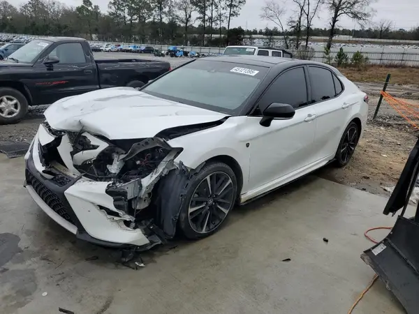 4T1B61HK7JU041850 2018 TOYOTA CAMRY - Image 1