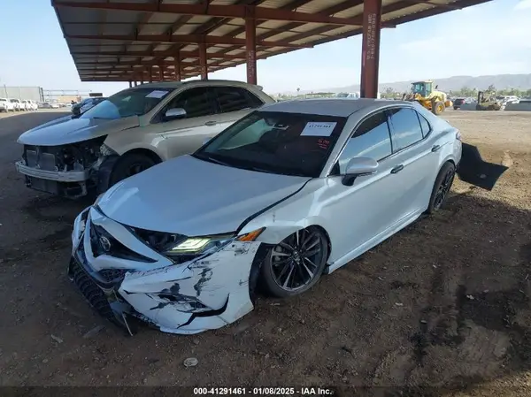 4T1B61HK7JU061161 2018 TOYOTA CAMRY - Image 2