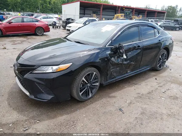 4T1B61HK7JU062424 2018 TOYOTA CAMRY - Image 2