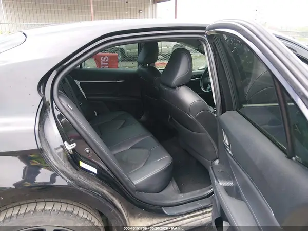 4T1B61HK7JU062424 2018 TOYOTA CAMRY - Image 8
