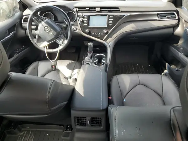 4T1B61HK7JU084049 2018 TOYOTA CAMRY - Image 8