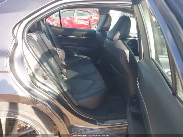 4T1B61HK7JU093690 2018 TOYOTA CAMRY - Image 8
