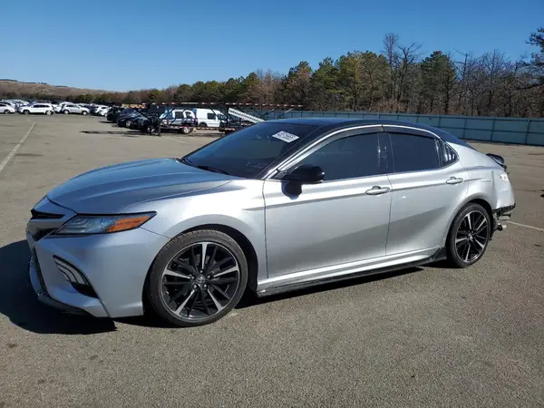 4T1B61HK7JU099103 2018 TOYOTA CAMRY - Image 1