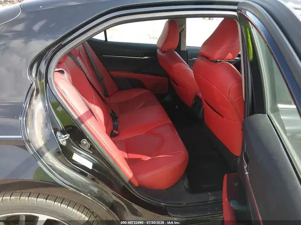 4T1B61HK7JU110214 2018 TOYOTA CAMRY - Image 8