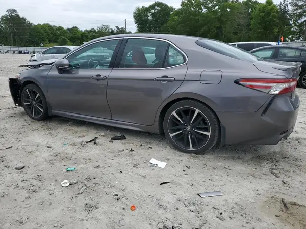 4T1B61HK7JU121343 2018 TOYOTA CAMRY - Image 2