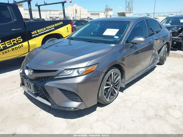 4T1B61HK7JU124629 2018 TOYOTA CAMRY - Image 2