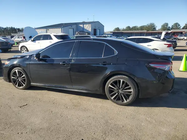 4T1B61HK7JU126042 2018 TOYOTA CAMRY - Image 2